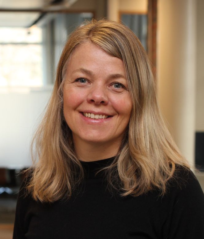 FULL TRANSPARENS: – I motsetning til andre etablerte e-signaturprogrammer på markedet, lar OceanSign brukerne spore og kontrollere hele prosessen på ett sted, forteller Benedikte Oksrød, som er prosjektleder i DNV. Foto: DNV