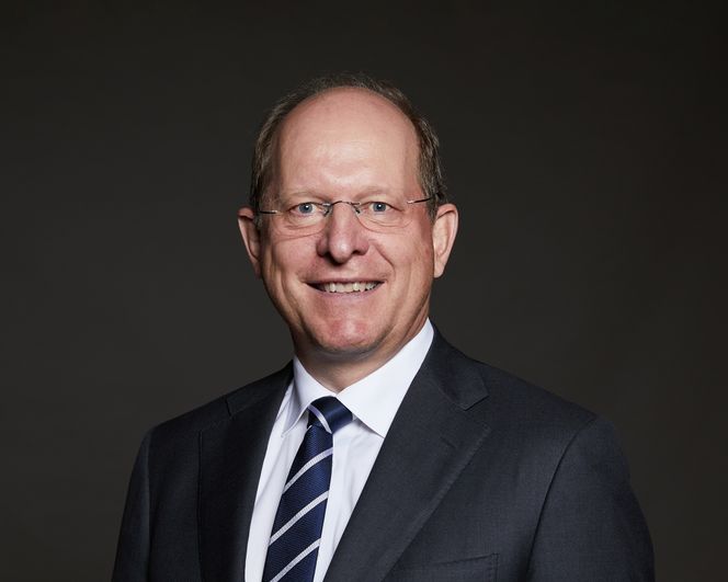 Hold deg til planen: Ole Andreas Bjerke, daglig leder for Formues kontor i Oslo råder kundene til å ikke la følelsene styre investeringsbeslutningene.