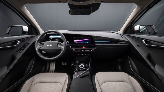 Interiøret minner mer om Kia EV6. Foto: Kia