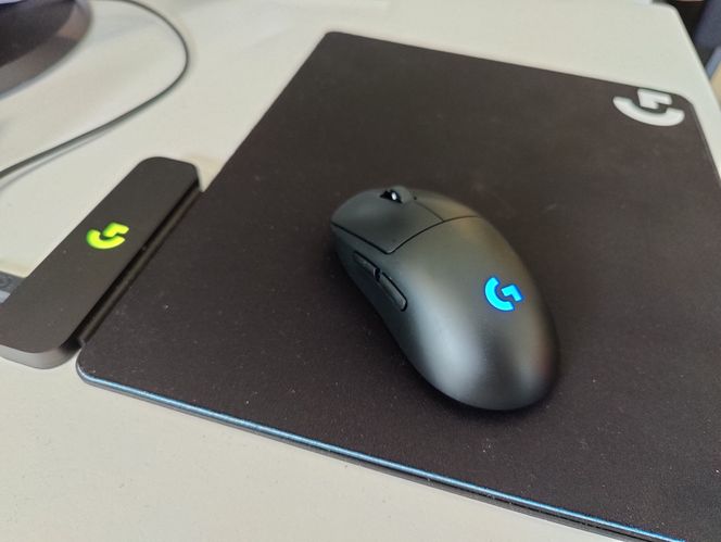 Både mus og ladeplate er svært gode, men Logitech har tabbet seg ut på programvaren. Foto: Are Thunes Samsonsen