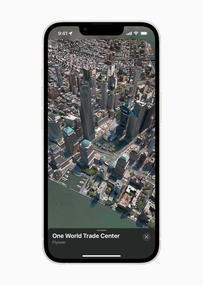 Flyover: Vær ditt eget fly og gjør deg kjent. Foto: Apple