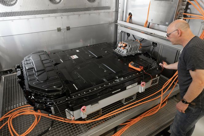 Battery under test i Gaimersheim. Foto: AUDI AG