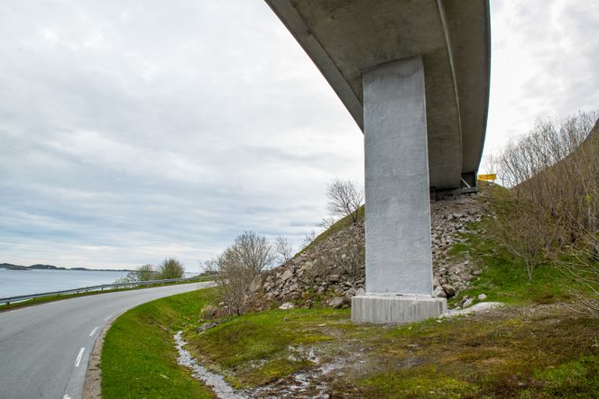 De ferdig rehabiliterte pilarene fremstår utvendig som nye. Foto: Erik Jenssen