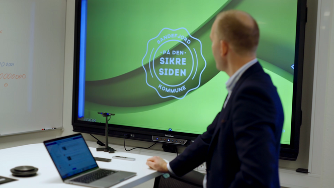 – Vi har fått utmerket støtte fra Netsecurity, så det har gått smertefritt, forteller Sondre Andersen i Sandefjord kommune. Foto: Netsecurity