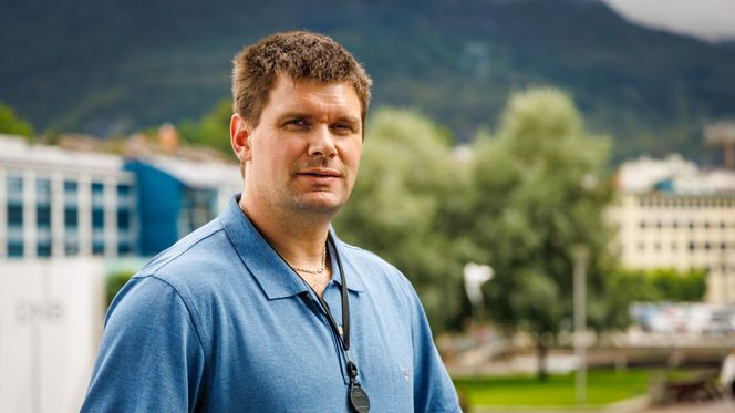 Alexander Storebø kom til DNB via Get Academy. Foto: TUM Studio