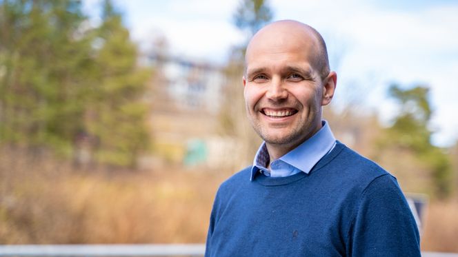 Fornøyd teknologisjef: Eirik Wang er CTO i Optio Incentives og samarbeider med konsulentselskapet emagine i Polen. Foto: Foto