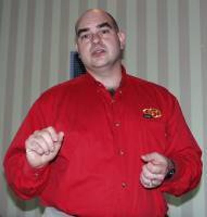 Segmentansvarlig Jim Pouliopoulis i Lotus.
