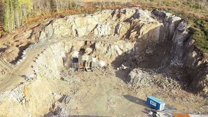 Her går første salve i Fiskefjordtunnelen. Foto Foto:  Ida Marie Pedersen, Hæhre Entreprenør