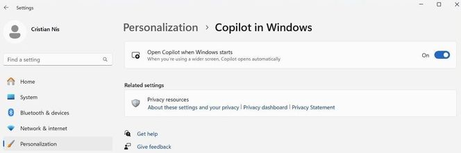 Microsofts Copilot-funkskon har blitt svært populær, og nå tester selskapet automatisk oppstart av KI-assistenten i Windows 11. Skjermbilde: Microsoft