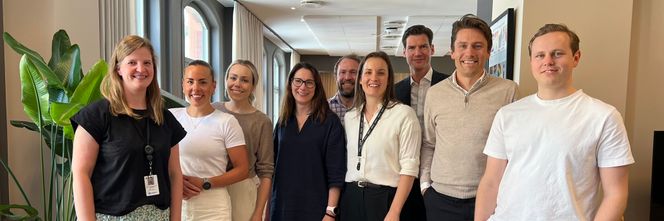 Teamet fra OBOS-banken og Tietoevry Banking som har jobbet frem den nye løsningen. F. v.: Kaja Tjønneland Wefring, Kathinka Fodstad, Elin Maria Haugland Winther, Jeanette Skogrand, Magnus Istre, Eleni Figenschou, Tom-Erik Strand-Udnæseth, Jørgen Braaten og Herman Bruu Røine. Foto: Tietoevry