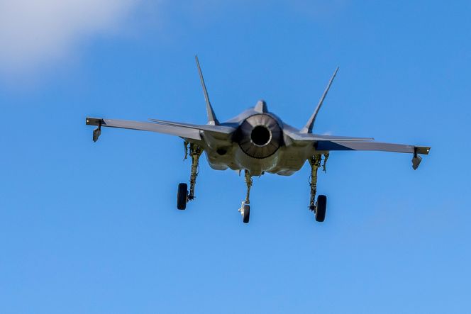 Et F-35-fly går inn for landing på Ørland. <span>Foto: Arash A. Nejad</span>