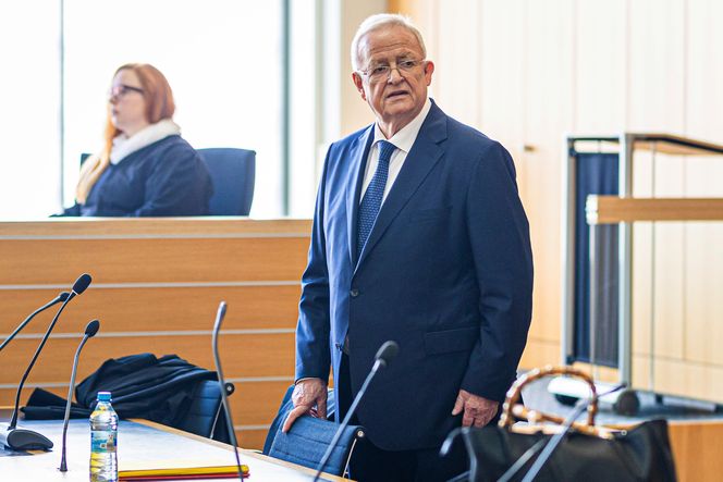 Volkswagens tidligere toppsjef Martin Winterkorn inngikk et forlik med sin tidligere arbeidsgiver og er ennå ikke dømt. Men er fortsatt ettersøkt i USA. Foto: Moritz Frankenberg/ DPA / AP / NTB