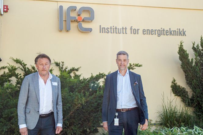 Helge Kvamme og Ife-sjef Nils Morten Huseby da de la frem konklusjonene fra granskingen sommeren 2021. Foto: Roald Ramsdal