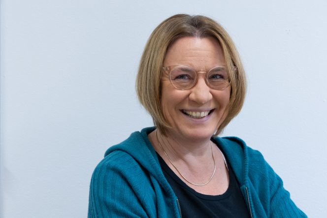 <span> – Som om kvantefysikken ikke er sær nok i tre dimensjoner, er den enda særere i to dimensjoner, poengterer Susanne Viefers. Foto: Yngve Vogt</span>