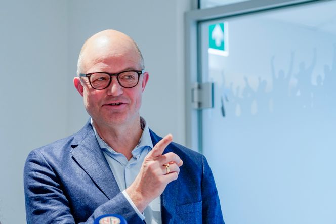 Generalsekretær Karl-Petter Løken i NFF har kunstgress høyt på agendaen. Foto:  Erik Flaaris Johansen/NTB