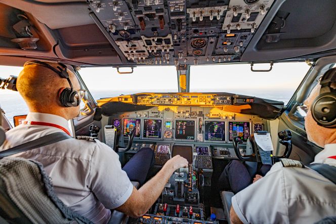 Cockpiten i et Boeing 737-800-fly. Bildet er tatt i forbindelse med en annen sak tidligere i år. Foto: Arash A. Nejad