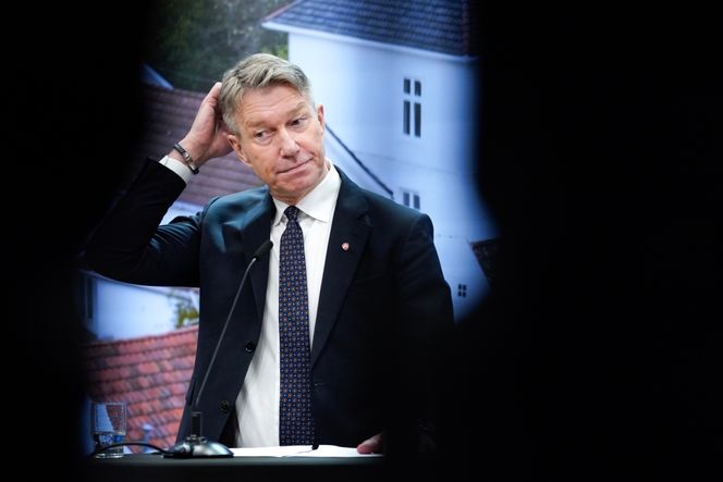 Energiminister Terje Aasland (Ap) la frem detaljene om Norgespris på en pressekonferanse tidligere i år. Foto: Ole Berg-Rusten/NTB