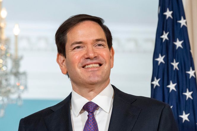USAs utenriksminister Marco Rubio sier at å stege Hormuzstredet vil være økonomisk selvmord for Iran. Foto: Kevin Wolf / AP / NTB