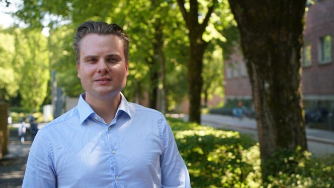 Jonas Kristiansen Nøland tolker Kjernekraftutvalgets rapport dithen at den anbefaler å holde døren åpen og gjøre det lettere å gå gjennom den. <span>Foto: Privat</span>