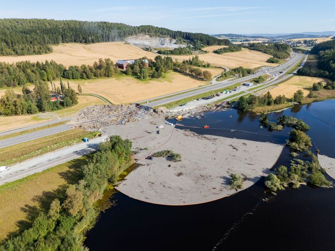 Kvikkleireraset ved Nesvatnet i Levanger skjedde lørdag 30. august. Foto: Arash A. Nejad