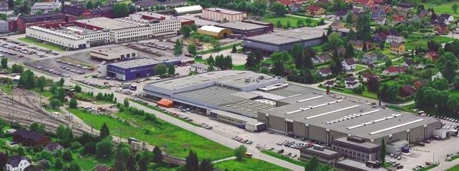 ABB har hatt fabrikk i Skien i over 100 år, har 850 ansatte og er Skiens største arbeidsplass. Foto: ABB