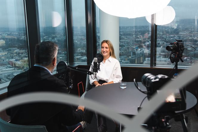 <em>Hva skjer med utviklere når «alle» har mulighet til å bli utviklere? Hør KI-praten med Maud Johansson, KI-utvikler i Sopra Steria. </em> Foto:  Sopra Steria