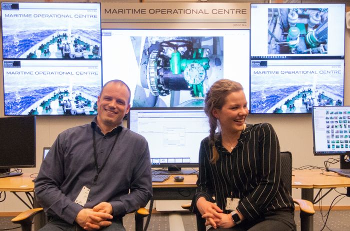 Ved DNV GL’s Maritme Operational Centre på Høvik jobber 25 ingeniører med å utføre skipsinspeksjoner verden over. Her er samarbeidet godt og veien til ekspertise kort.