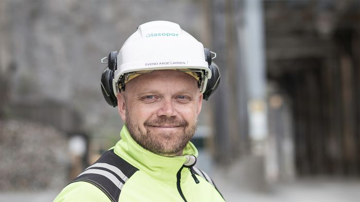 Svend Aage Larsen er fabrikksjef for Glasopor sin fabrikk i Onsøy.