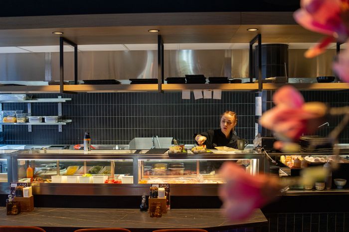 Sumo serverer asian fusion - med separat kjøkken for sushi og varmretter. <i>Foto:  TUM Studio</i>