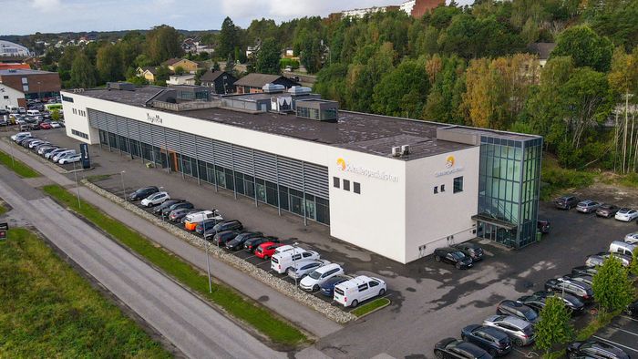 Hovedkontoret til Solcellespesialisten flyttet tidligere i år inn i nye og større lokaler i Fredrikstad. <i>Foto:  TUM Studio</i>