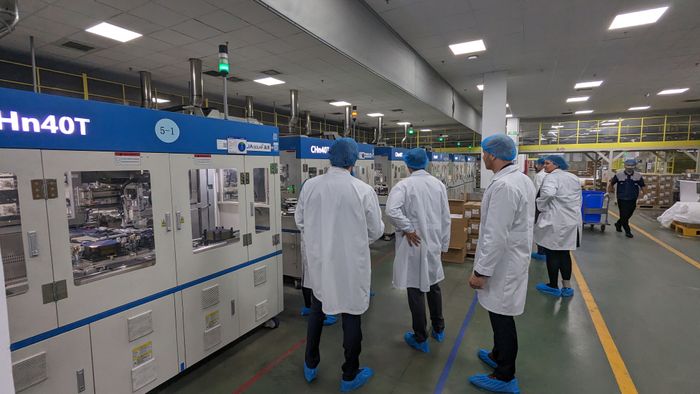 Fabrikkbesøket i Kina var et viktig ledd i arbeidet med å velge ut de riktige produktene til solcelleprosjektene her hjemme. <i>Foto:  Solcellespesialisten</i>
