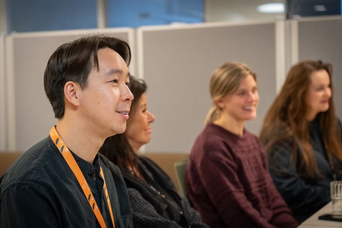 Dennis setter pris på svært gode muligheter for kompetanseutvikling, og tverrfaglig miljø. <i>Foto:  TUM Studio</i>