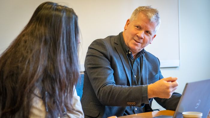 I DNV tilpasses kompetanseutvikling til den enkelte ansattes rolle, nivå og egne ønsker. <i>Foto:  TUM Studio</i>