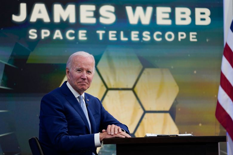 USAs president Joe Biden sier det er et historisk øyeblikk å kunne vise fram det første bildet fra Webb-teleskopet. <i>Foto:  Evan Vucci/AP/NTB</i>