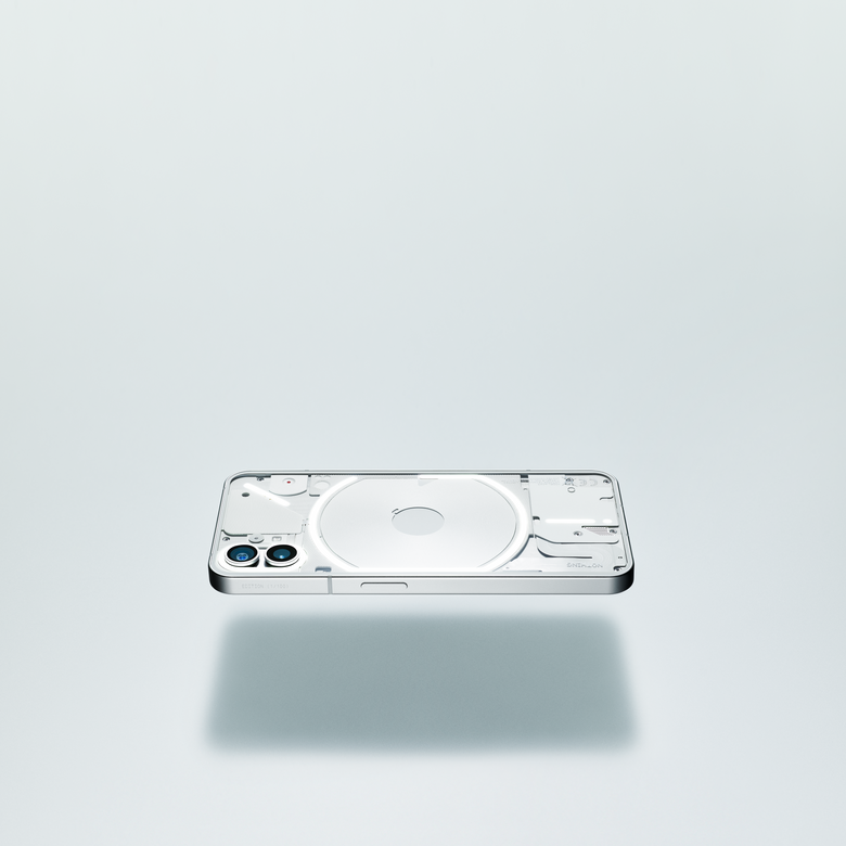 Designet kan minne litt om Apples Iphone med gjennomsiktig bakdeksel <i>Foto:  Nothing</i>