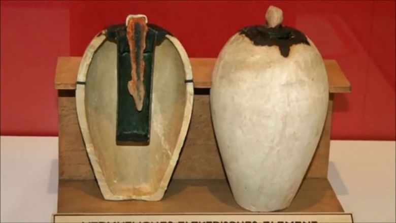Den mystiske krukken som ble funnet i Bagdad, inneholdt det man tror er anoden og katoden i et batteri. Hva det i så fall ble brukt til, er en gåte.