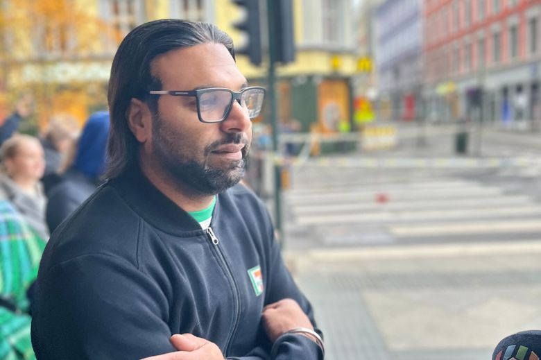 Mohsin Munir er sjef for 7-Eleven-butikken rett ved ulykkesstedet. <i>Foto:  Mathias Klingenberg</i>