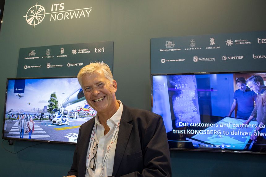 Gunnar Deinboll Jenssen ved Sintef forklarer at sensorer i seg selv ikke er nok til å hindre kollisjon med alle typer hindringer. (Arkivfoto) Foto:  Odd Richard Valmot