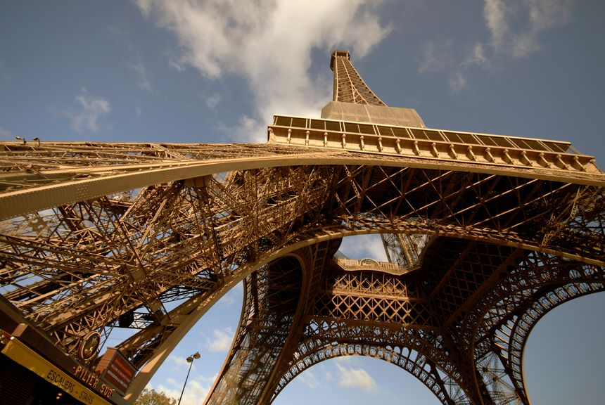 Da tårnet ble bygget sa Gustave Eiffel at rustspredning var den største utfordringen for konstruksjonen. Foto: Colourbox
