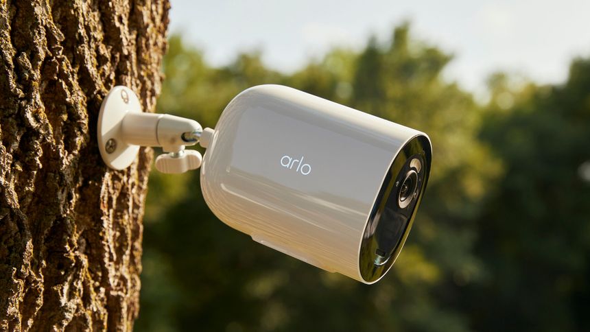 Sikkerhetskameraet Arlo Go 2 kan jobbe på mobilnettet i tillegg til på wifi. Foto: Arlo