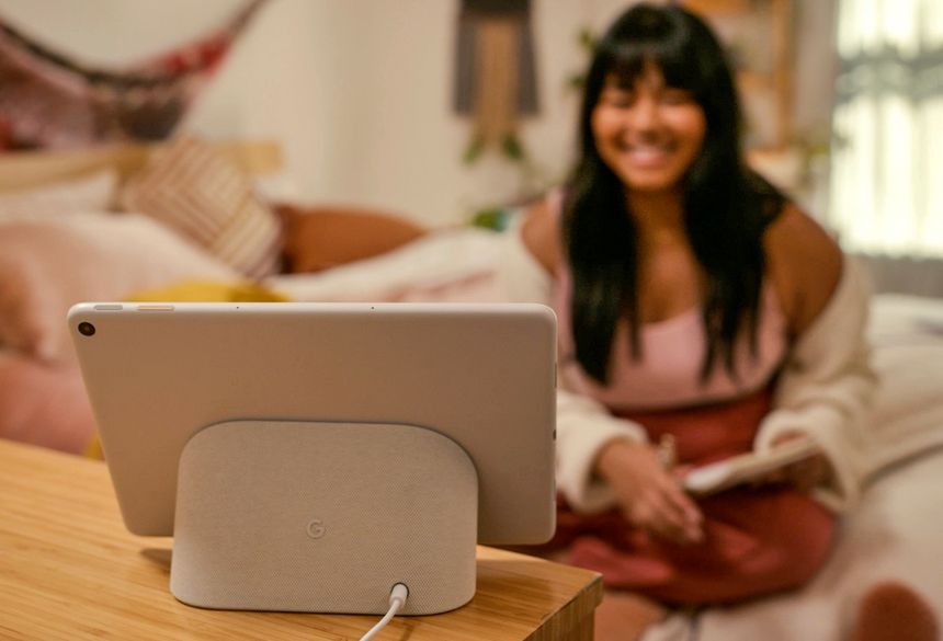 Neste år: Da kommer Google Pixel Tablet med en ganske unik ladestand. Foto: Google