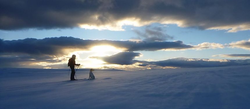 Kald på tur? Det finnes noen smarte triks for å holde varmen. Foto:  Martine Hovland
