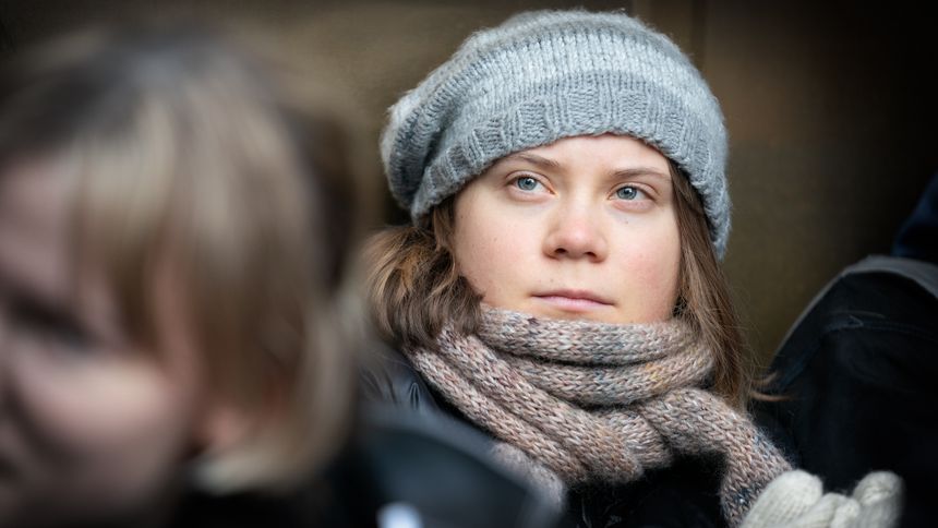 Greta Thunberg deltar i aksjonen utenfor Olje- og energidepartementet. Foto: Eirik Helland Urke
