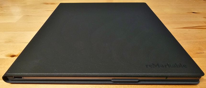 Beskyttet: Den viktigste egenskapen til Type Folio er å beskytte skrivebrettet. I tillegg har det innebygget tastatur. Foto: Odd Richard Valmot