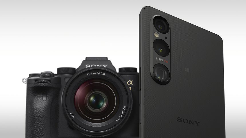 Ifølge Sony skal den nye sensorteknologien i Xperia 1 V redusere behovet for systemkameraer, som dette Alpha-kameraet fra egen kameradisvisjon. Det blir mange sikkert glade før å høre. Foto: Sony
