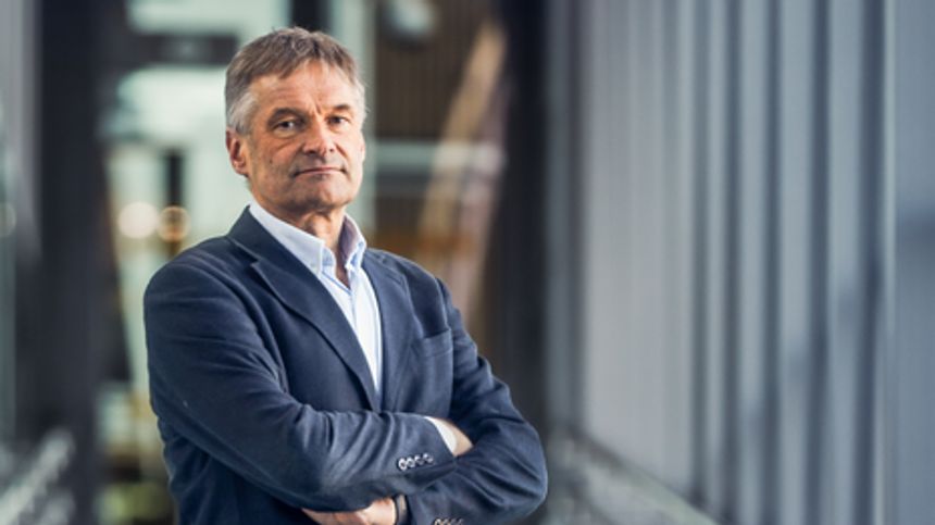 Konsernsjef i Avinor, Abraham Foss, tror ikke vi er på nivået vi var på før pandemien før 2027 eller 2028. Foto:  Avinor