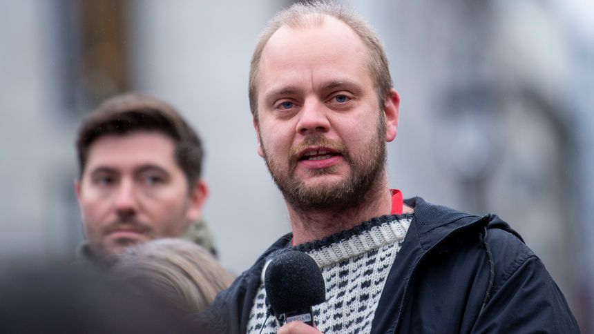 Mímir Kristjánsson er ikke spesielt glad for at hjemfylket vil gi bort beitemark til et amerikansk teknologiselskap. Foto: Annika Byrde