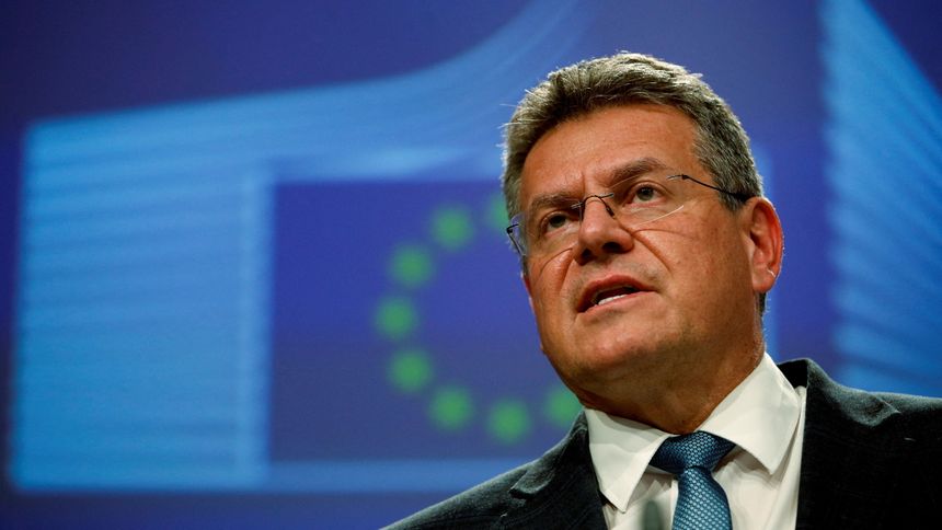 Det vil ikke bli noen langsiktige gasskontrakter etter 2049, slo Maros Sefcovic fast. Han er EUs klimasjef og visepresident i EU-kommisjonen. Foto: NTB