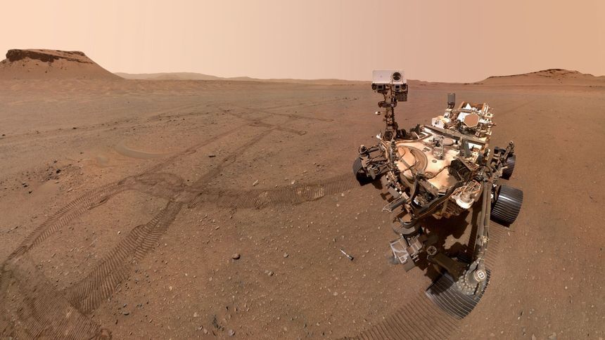 En selfie tatt av Mars-roveren Perseverance. Også den hadde med seg en georadar utviklet ved Universitetet i Oslo Foto:  Nasa/JPL-Caltech/MSSS