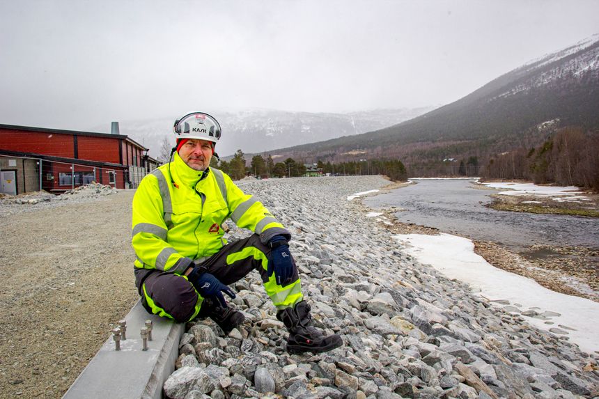 Odd-Arne Haarseth er NVEs prosjektleder for flomsikringen i Skjåk. Foto:  Bjørn Olav Amundsen